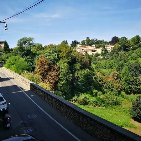 Ferienhaus Stone Bergamo